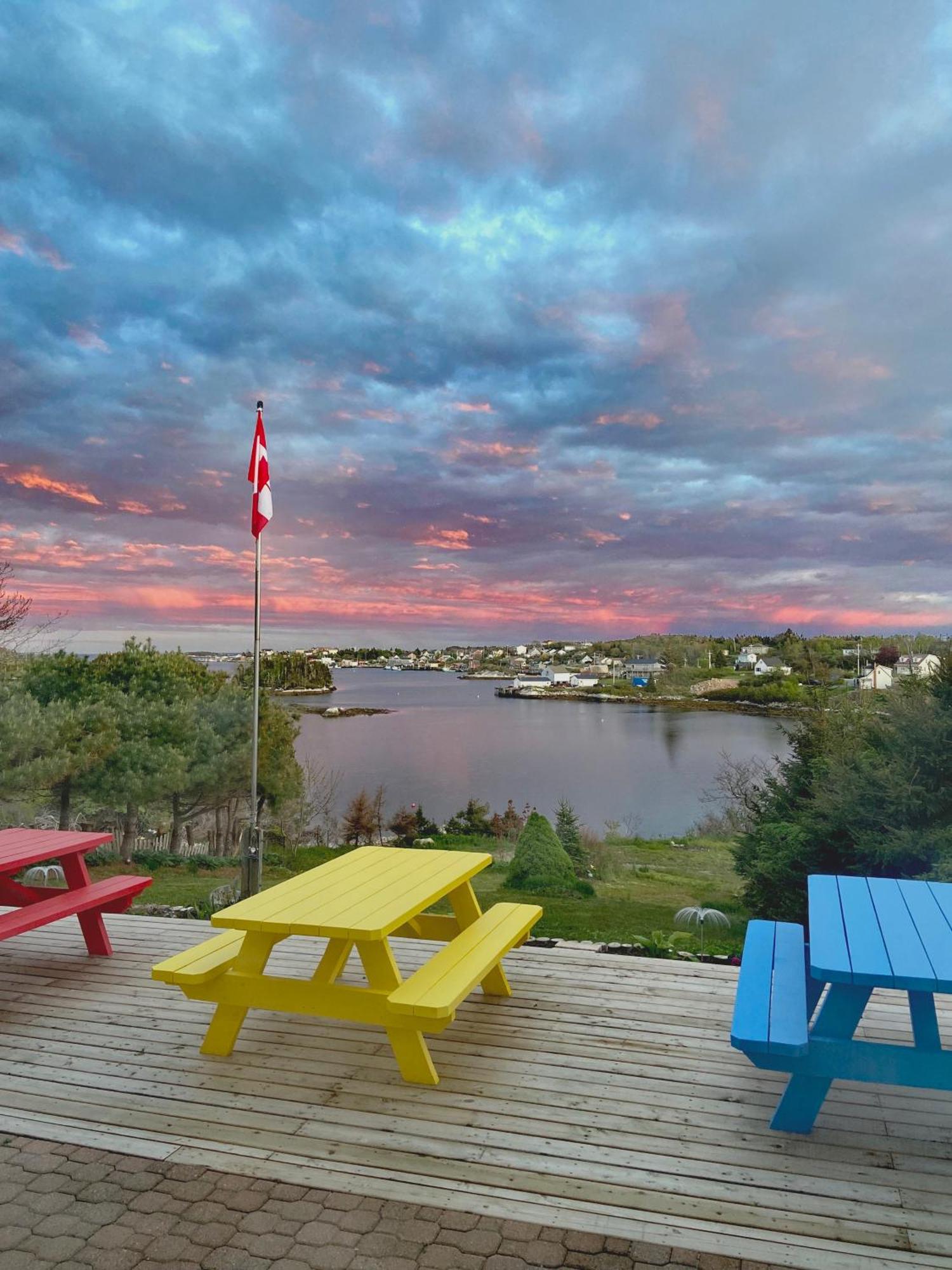 181 Oceanside Inn Peggy's Cove Eksteriør bilde